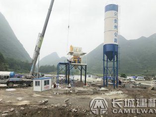 90商砼搅拌站是几方机？一天出多少料？
